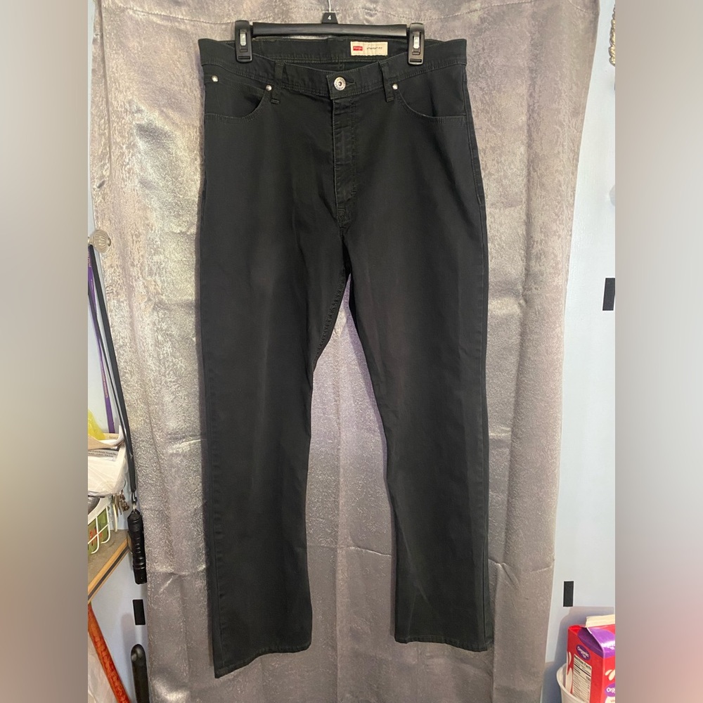 Men’s Wrangler Straight Fit Black Stretch Pants